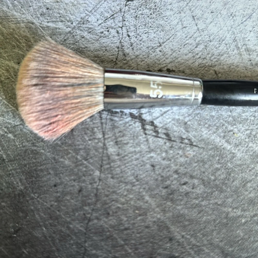 Sephora Collection Pro Airbrush #55 - Picture 2 of 3